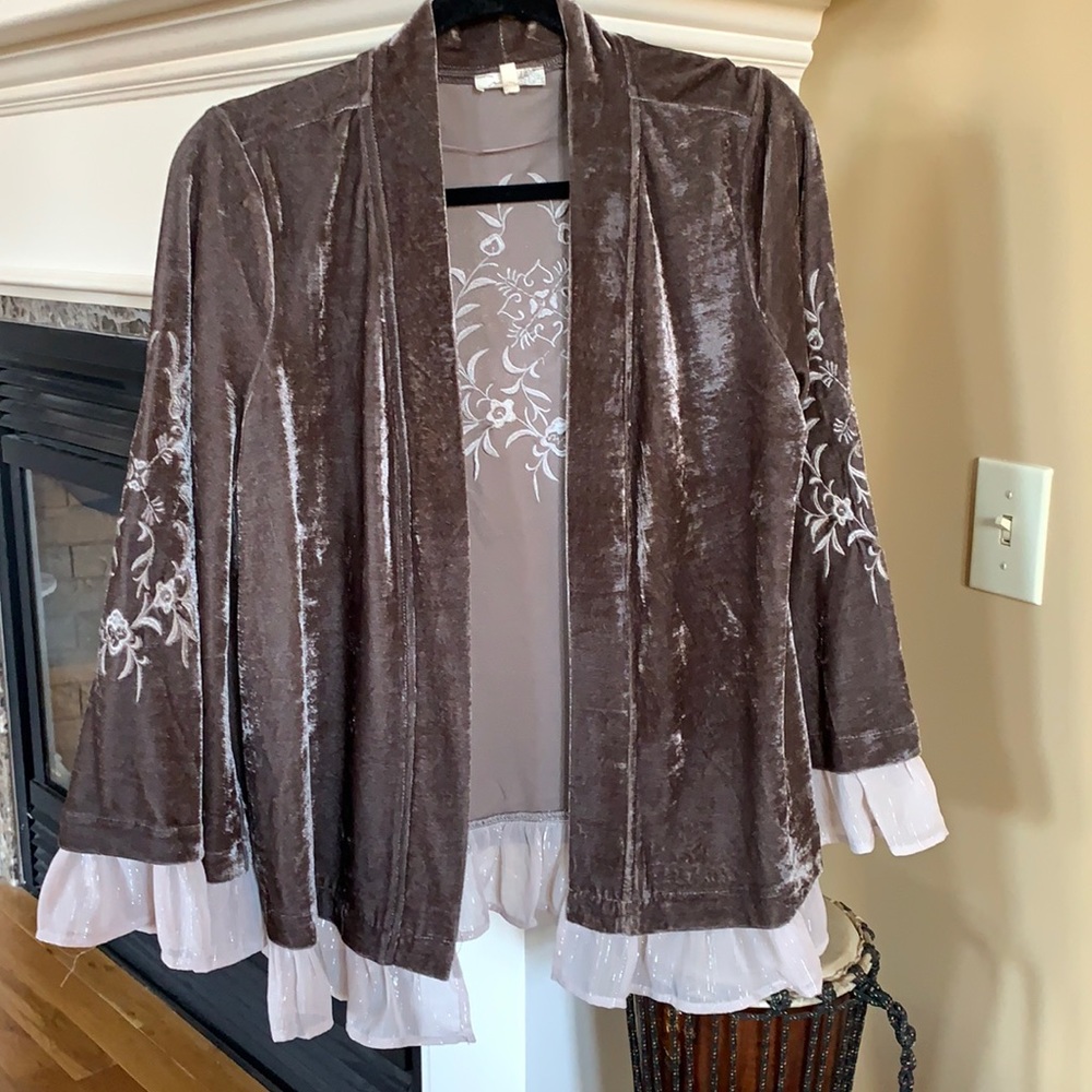 Funky velvet embroidered jacket. Light brown M
